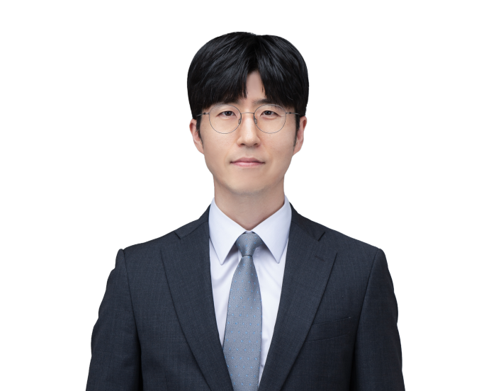 朴時渶(パク・シヨン)